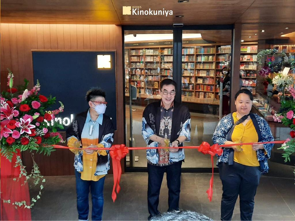 Yeay! Kinokuniya Bookstore Hadir Di Pik