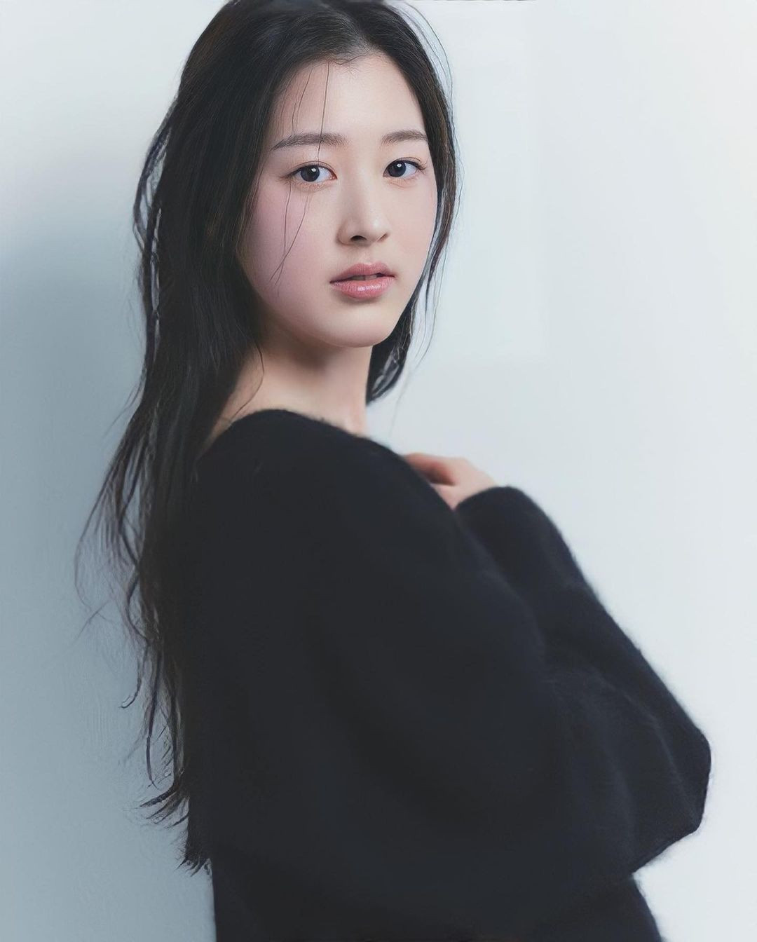 Siap Debut Sebagai Aktris, Ini Fakta Jang Da Ah Kakak Wonyoung Ive