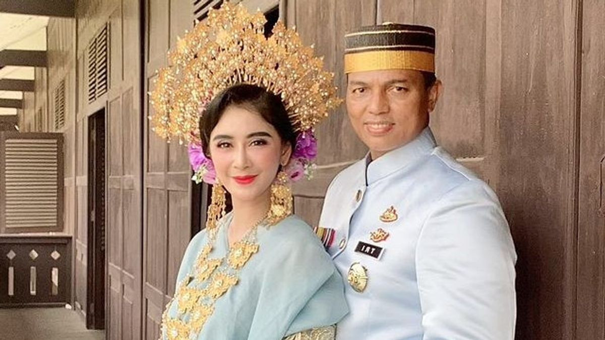 Temani Suami Bertugas Di Bali, Uut Permatasari Rela Tinggal Di Kos-Kosan
