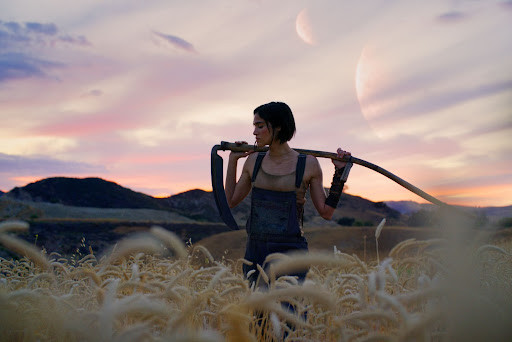 Netflix Rilis First Look Film Rebel Moon Karya Zack Snyder