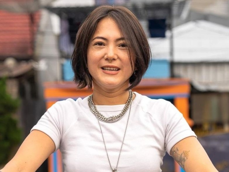 Unggah Selfie dengan Uban di Rambut, Poppy Sovia Banjir Pujian Netizen