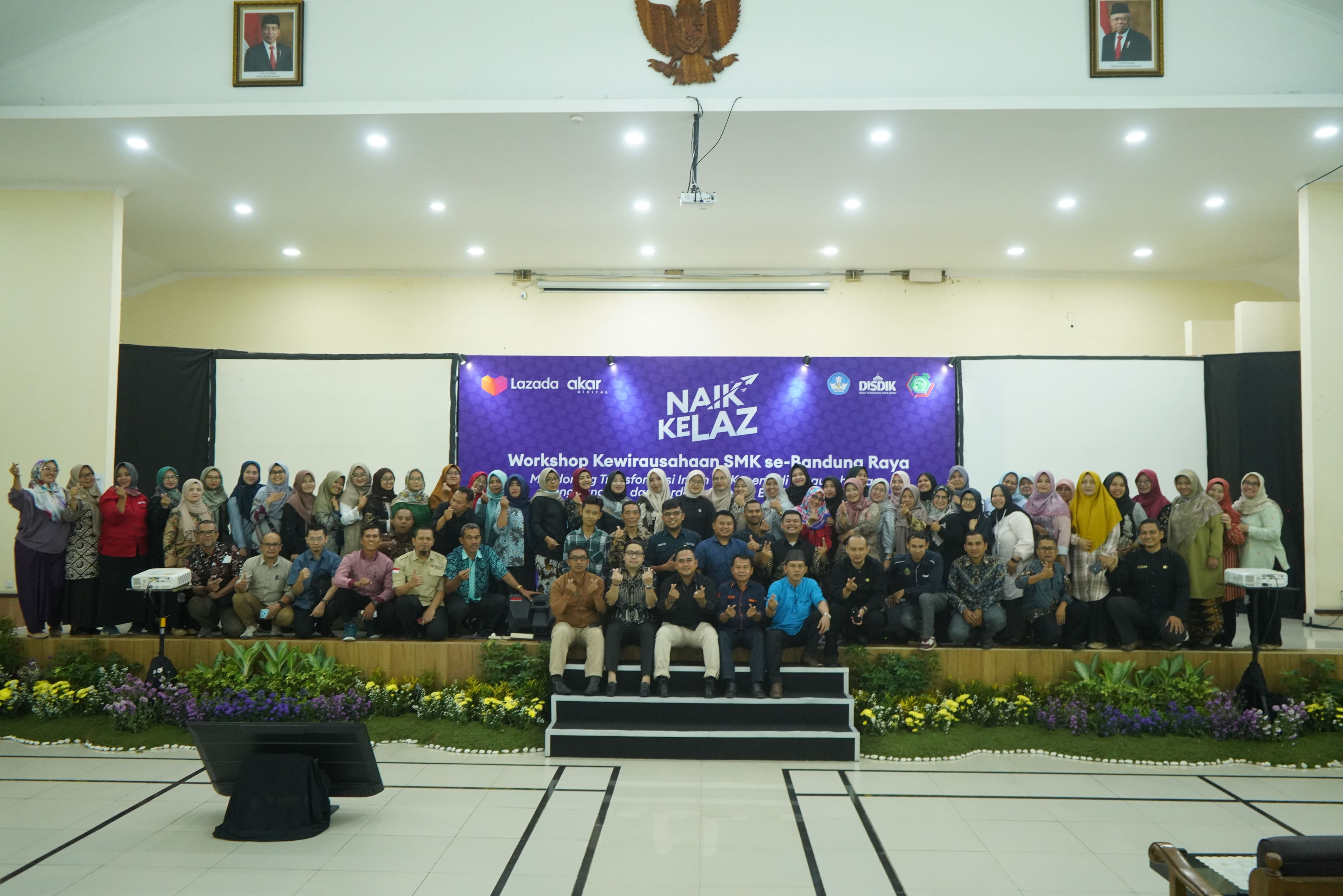 Lazada Gelar Training Of Trainer Untuk 100 Guru Smk Di Jawa Barat Sebagai Agen Perubahan