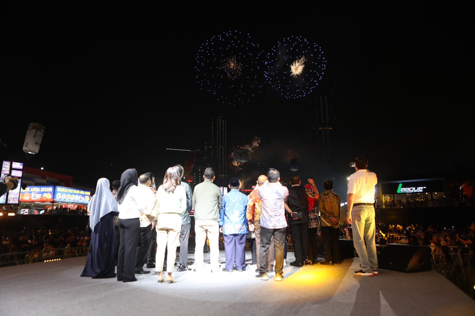Pesta Kembang Api Warnai Kemeriahan Hut Ke-496 Dki Jakarta