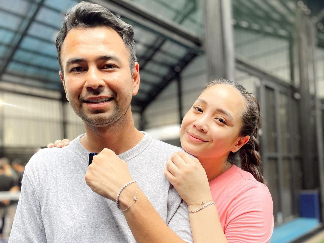 Direkam Raffi Ahmad Tidur dengan Mulut Terbuka, Nagita Slavina Tetap Banjir Pujian