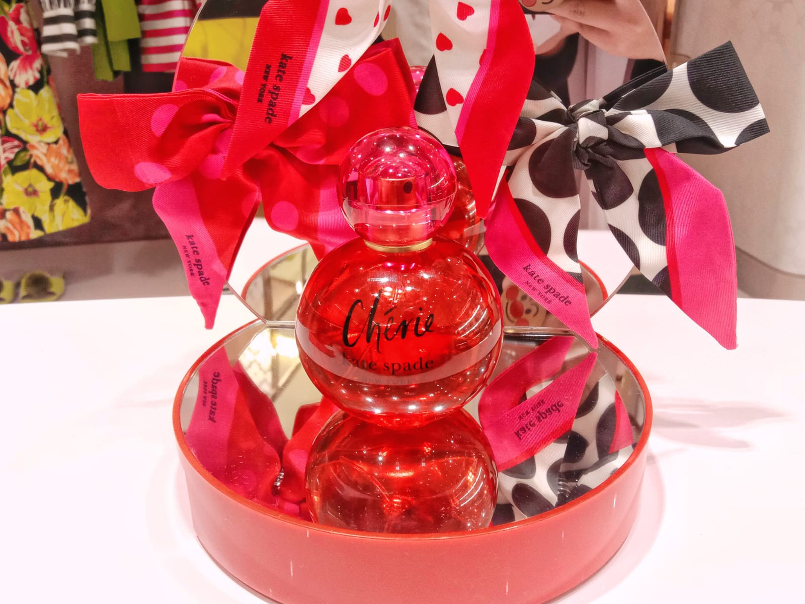 Kate Spade New York Hadirkan Wewangian yang Segar Sekaligus Feminin dalam Chérie Parfume