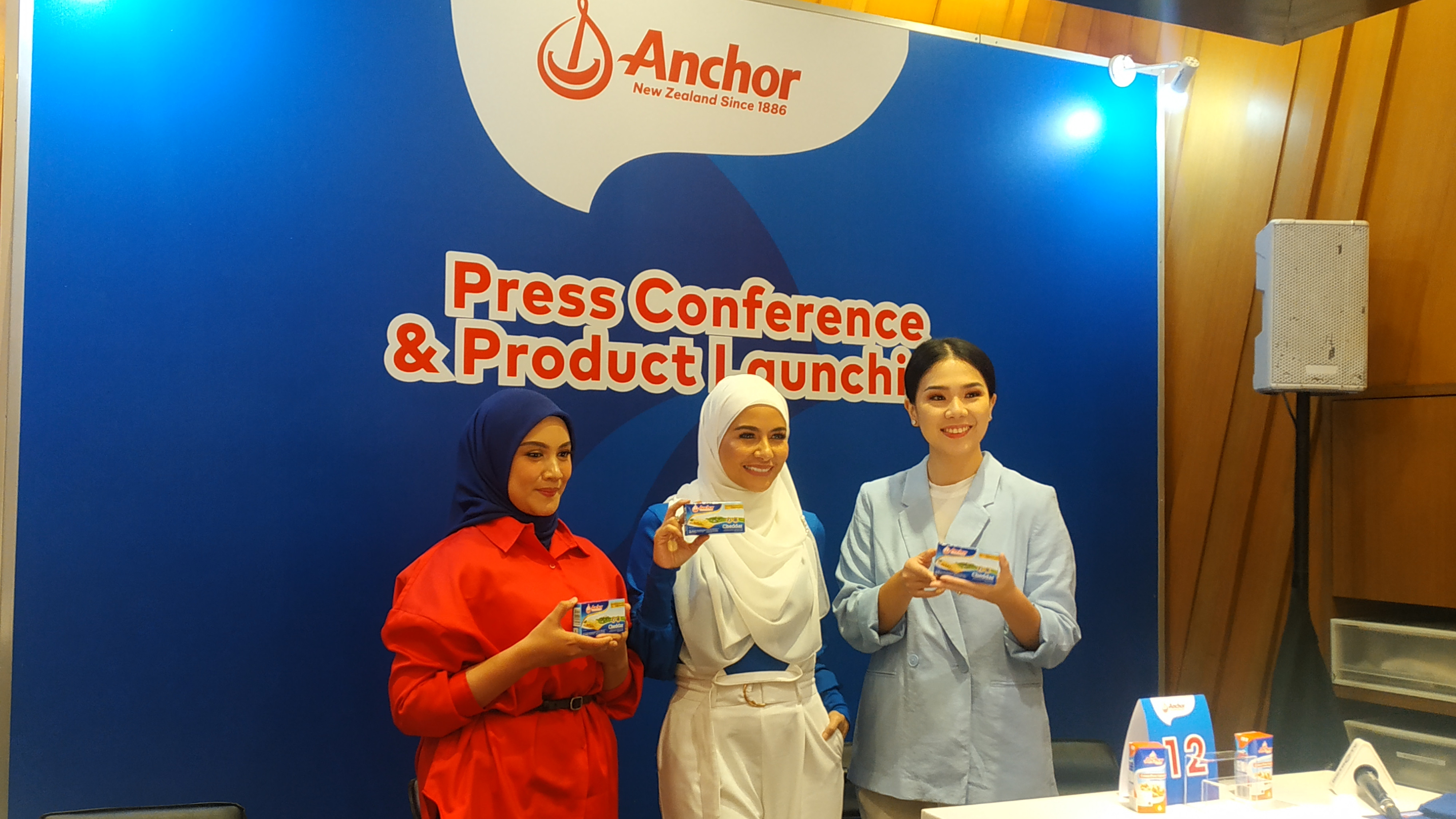 Diformulasikan Dengan Susu Sapi New Zealand, Fonterra Luncurkan Keju Anchor Cheddar