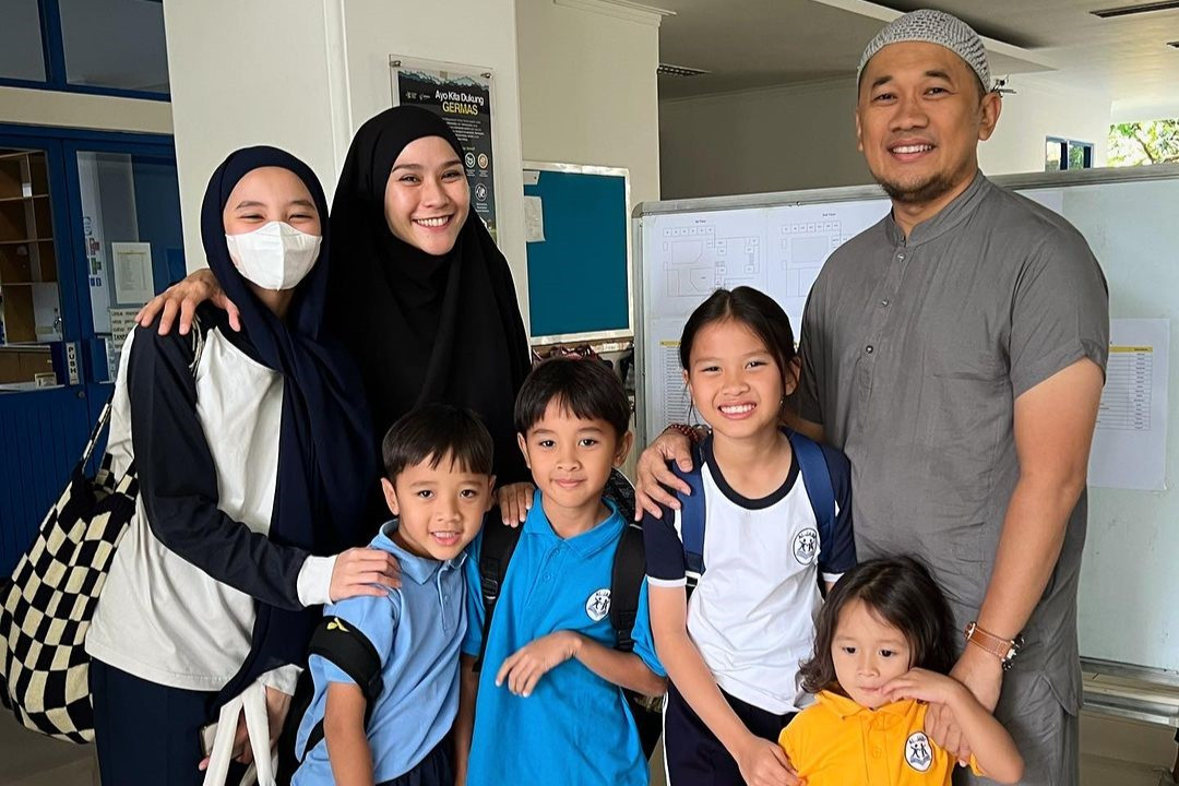 Tahun Ajaran Baru Dimulai, Zaskia Adya Mecca Ceritakan Momen Kelima Anaknya Sekolah