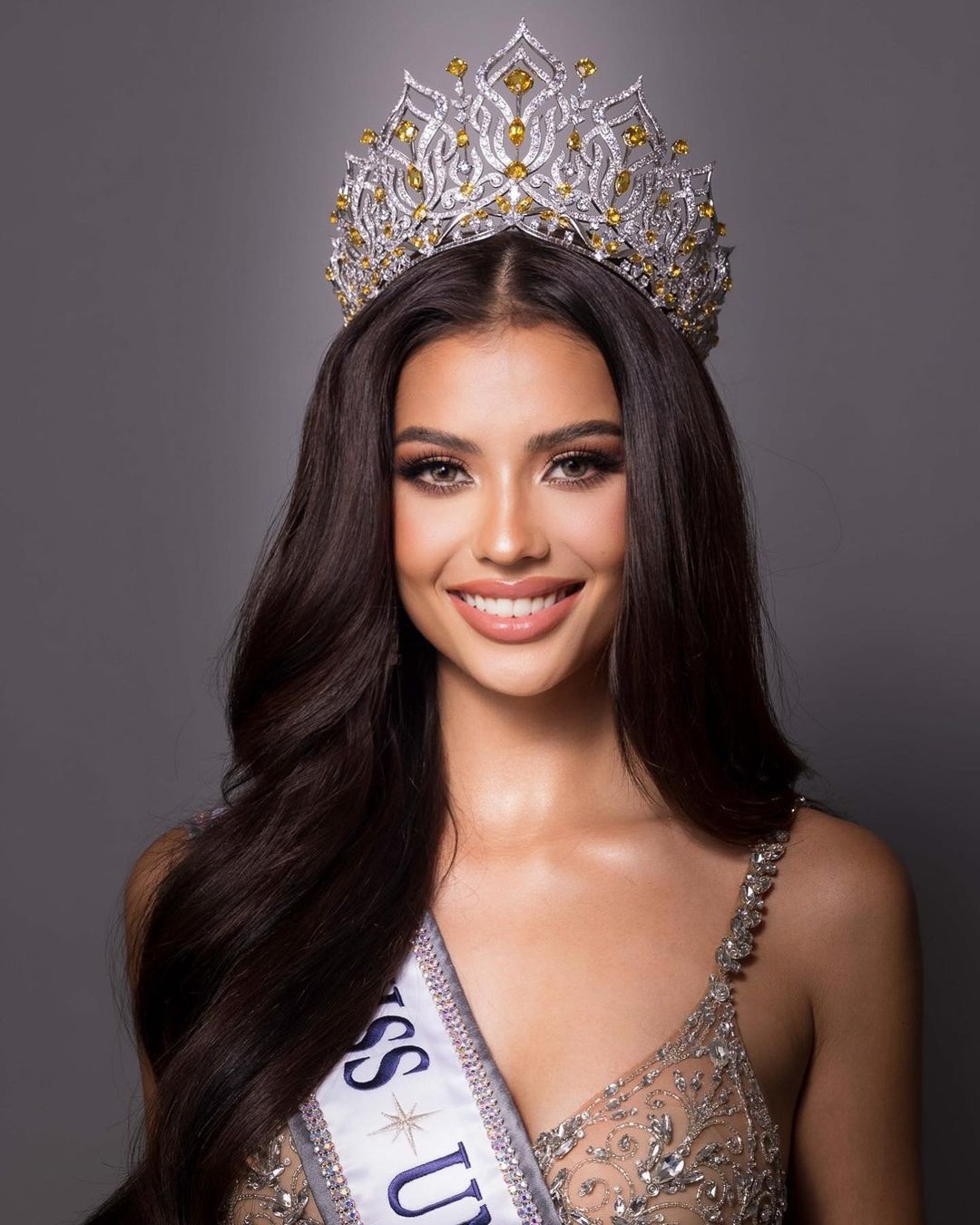 5 Fakta Menarik Anntonia Porsild Juara Miss Universe Th...