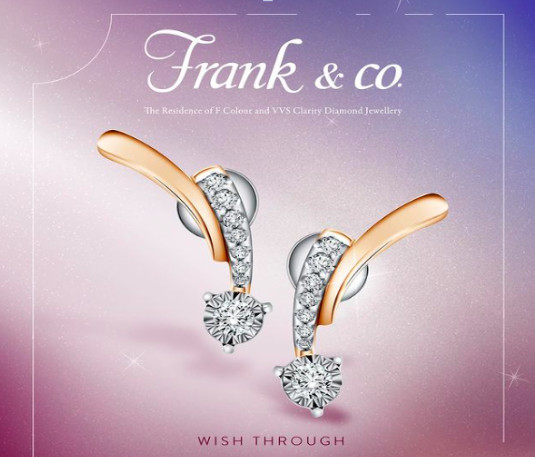 Bikin Ia Jatuh Cinta dengan Pancaran Cahaya dari Shooting Stars