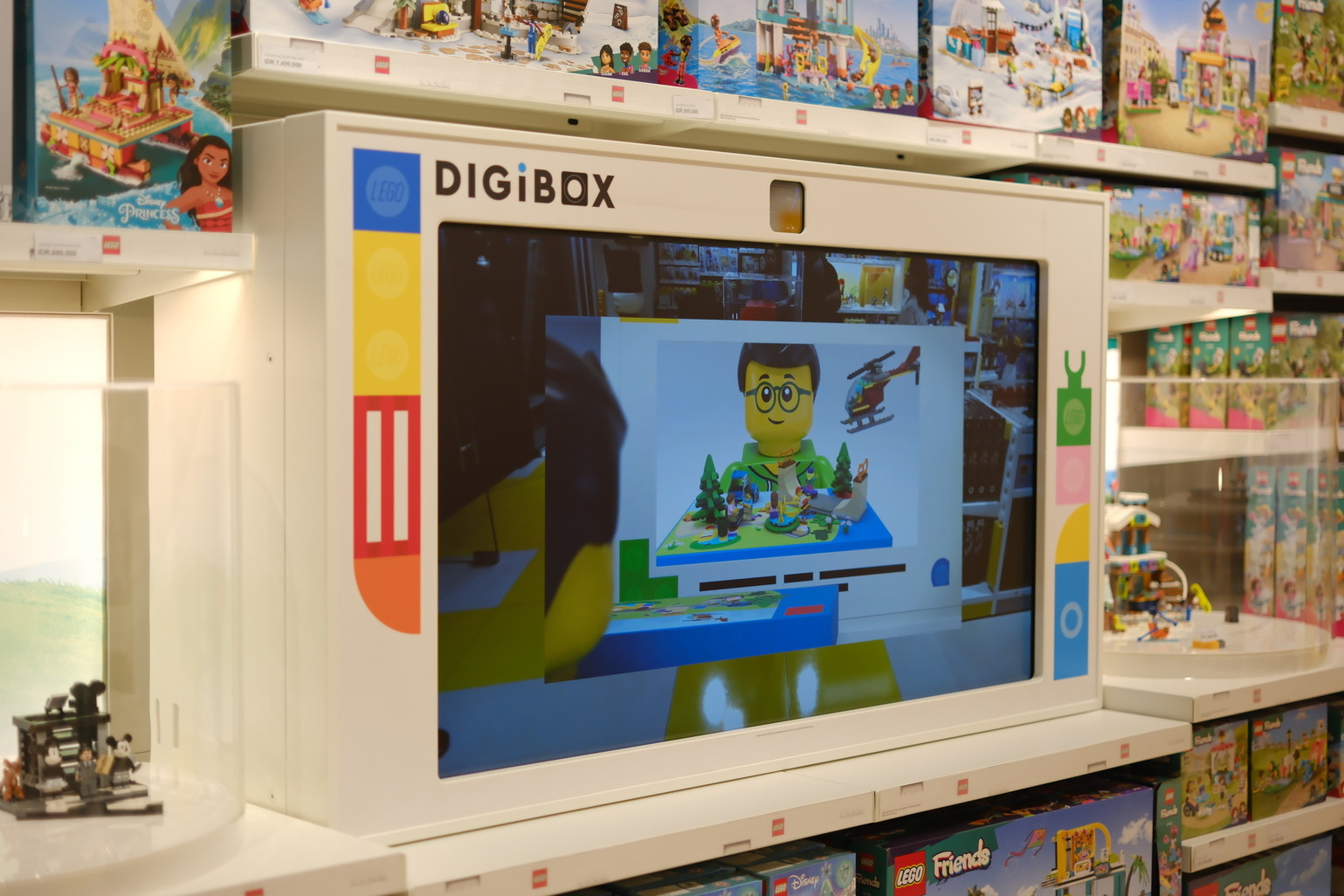 The Lego Group Resmikan Pembukaan Kembali Lego Certified Store Di Beachwalk Shopping Center