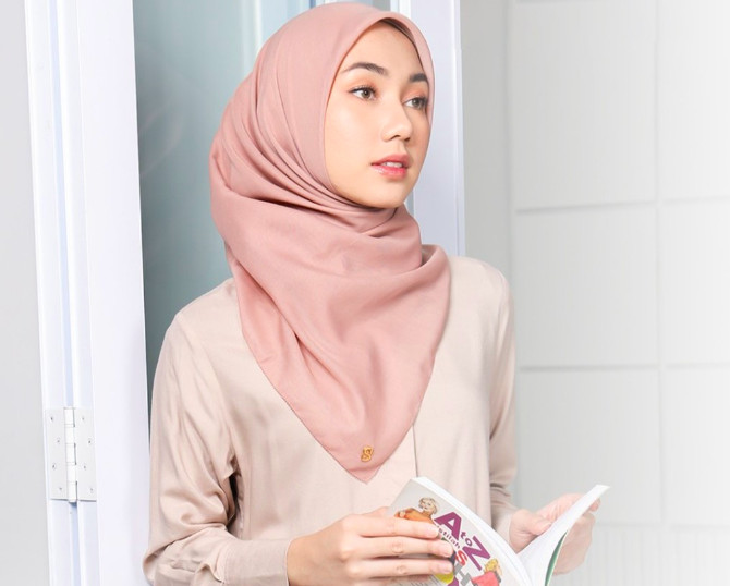 Hadir Lebih Dari 50 Warna, Umamascarves Cocok Untuk Daily Hijabmu