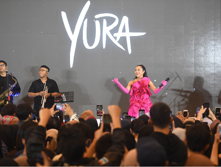 Pukau Pengunjung, Yura Yunita Tampil Di Stage It's Her Day