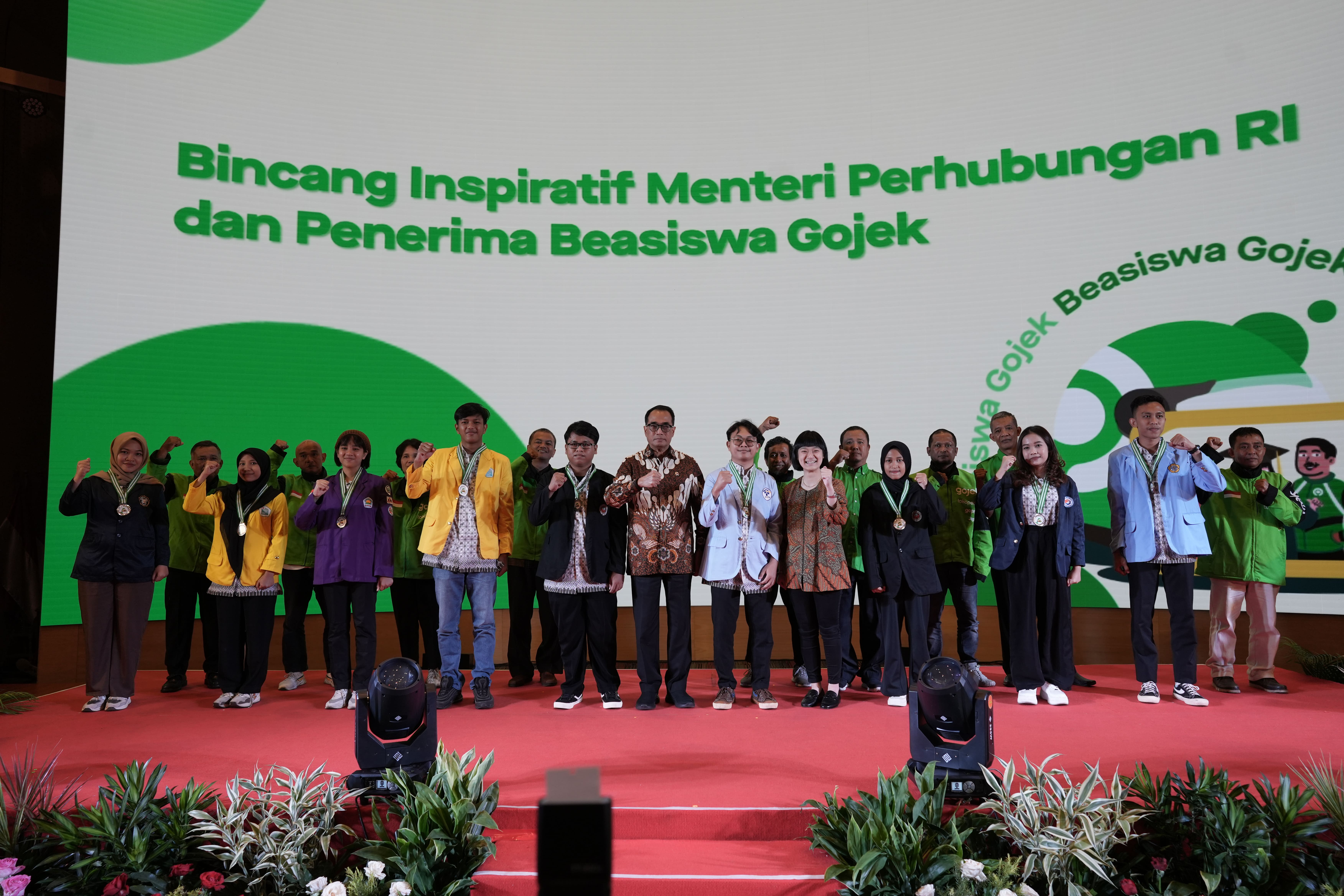 Cetak Lulusan Angkatan Pertama, Menhub RI Apresiasi Program Beasiswa Gojek