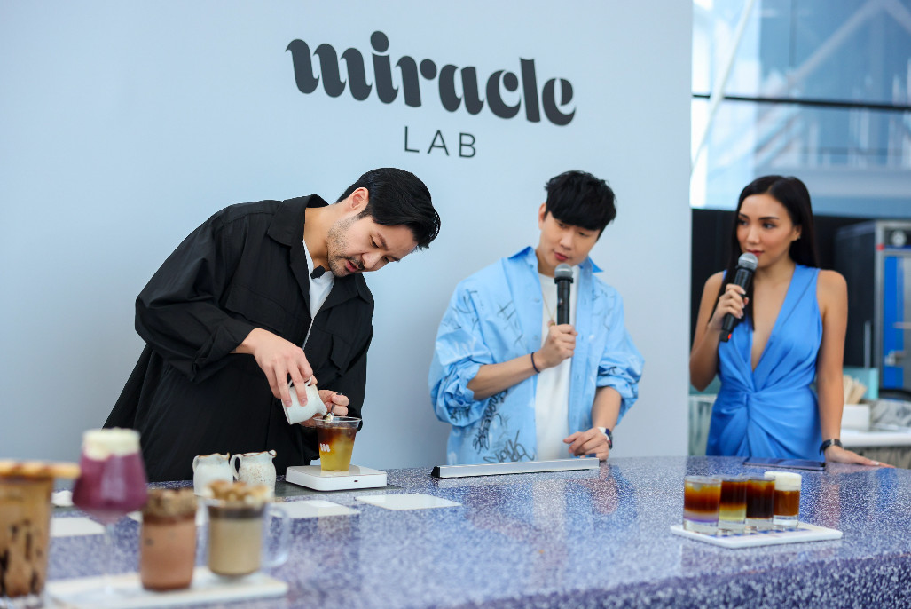 Resmikan Gerai Perdana di Singapura, Miracle Coffee Kini Hadir di ArtScience Museum