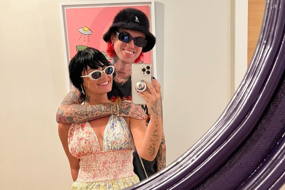 Selamat! Demi Lovato Resmi Bertunangan dengan Musisi Jutes