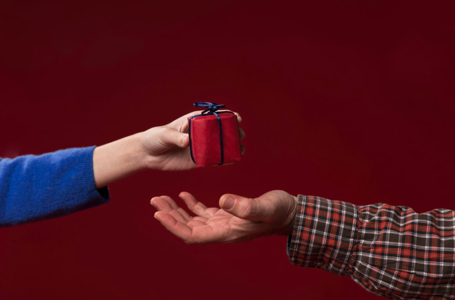 Rekomendasi Hadiah Natal Istimewa untuk Orang Terbaik dalam Hidupmu