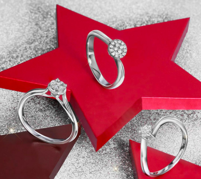 Kenakan Cincin Berlian Ilusi dari The Palace Jeweler untuk Rayakan Akhir Tahun