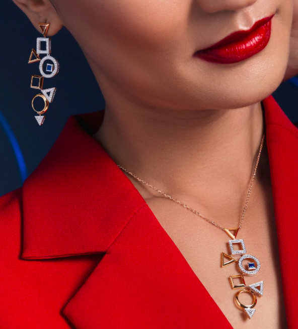 Tampil Elegan Di Perayaan Natal Dengan Perhiasan Berlian Mondial Precious