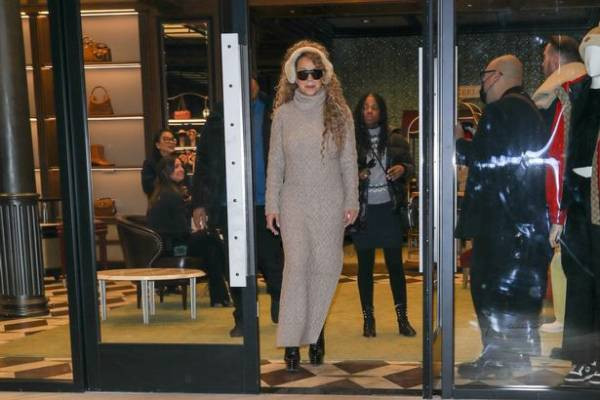 Jadi Diva Papan Atas, Mariah Carey Bikin Gucci Tutup Toko Saat Belanja