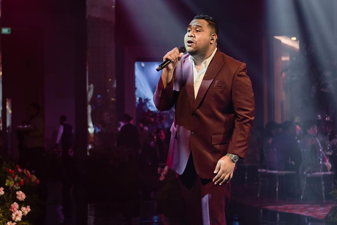 Lirik dan Chord “Cinta Luar Biasa” oleh Andmesh Kamaleng