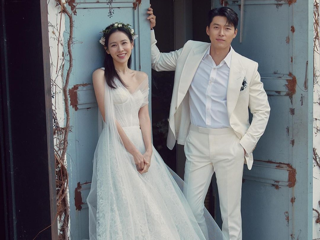 Rayakan Anniversary, Son Ye Jin Pamer Foto Pernikahan Dengan Hyun Bin