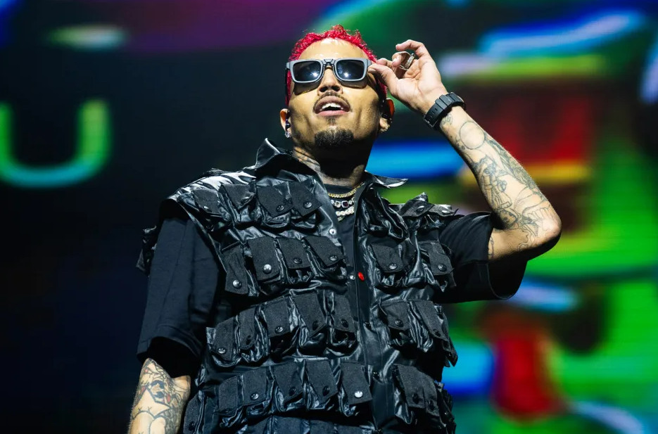 Diduga Lakukan Kekerasan ke Penggemar, Chris Brown Digugat Rp890 M