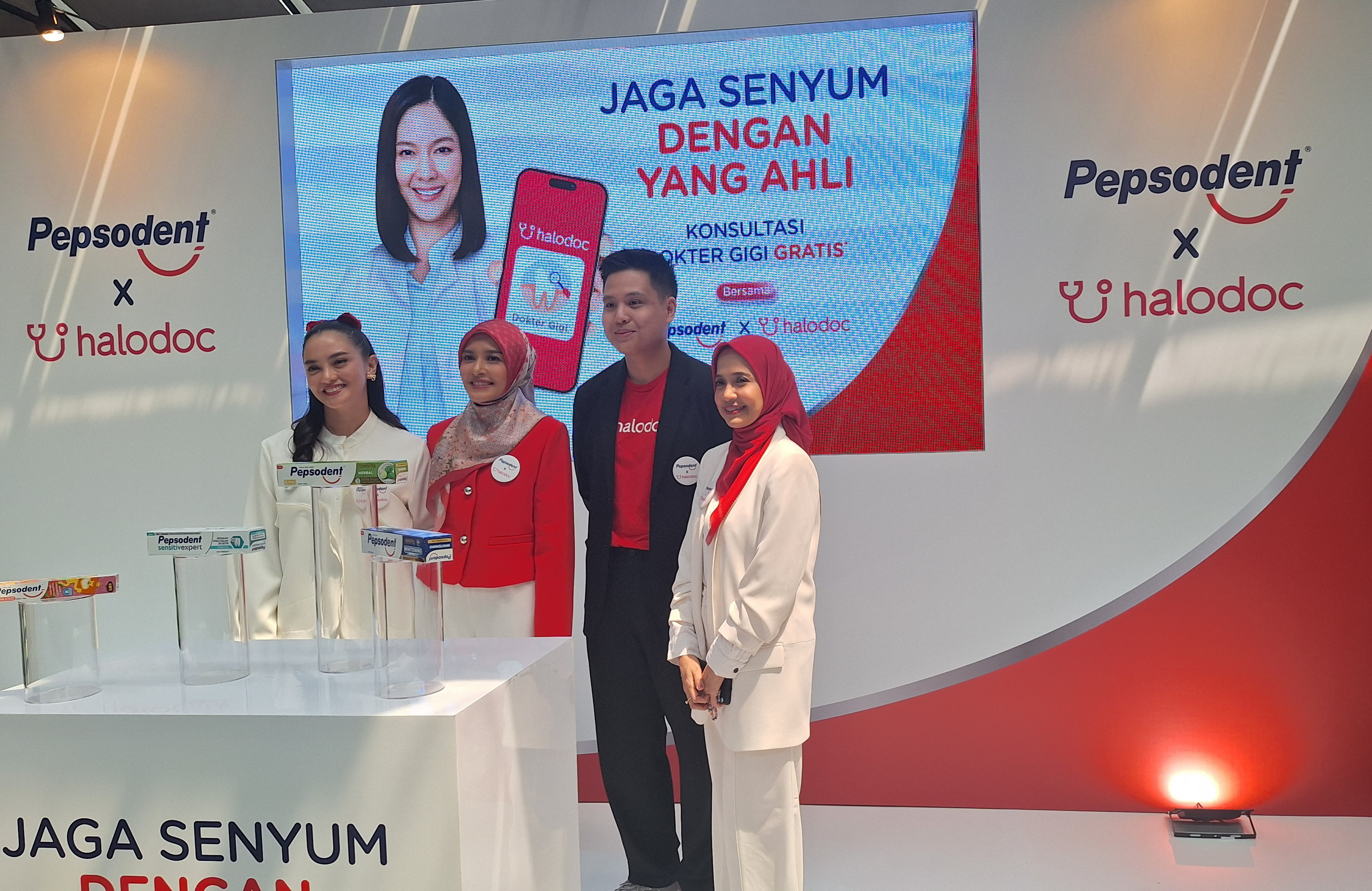 Kapok Lakukan Swamedikasi, Ririn Ekawati Sambut Baik Layanan Dokter Gigi Online