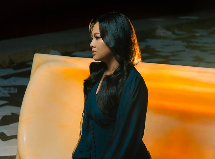 "Coba Waras", Single Terbaru Clara Riva yang Penuh Perasaan