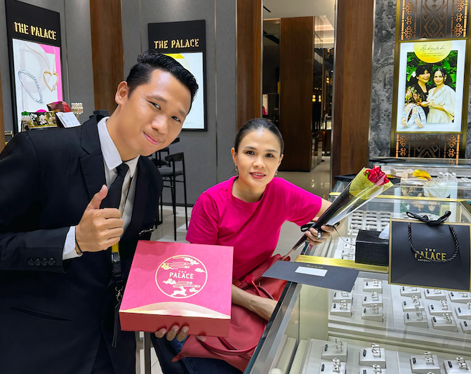 Khusus Hari Pelanggan Nasional, The Palace Jeweler Berikan Apresiasi Kepada Para Pelanggan