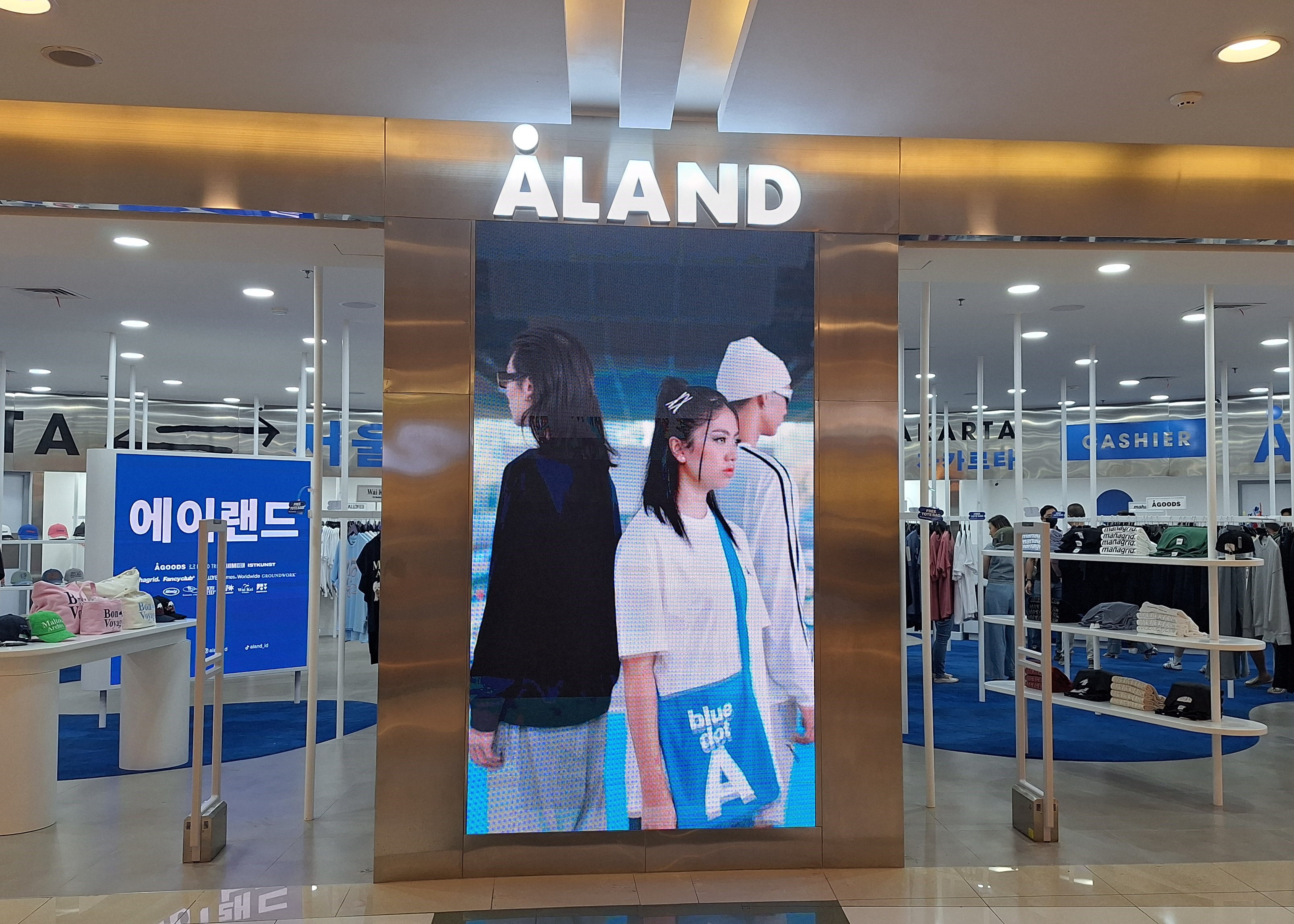 Hadirkan Tren Fashion Korea, ÅLAND Resmikan Gerai Perdana di Central Park Mall