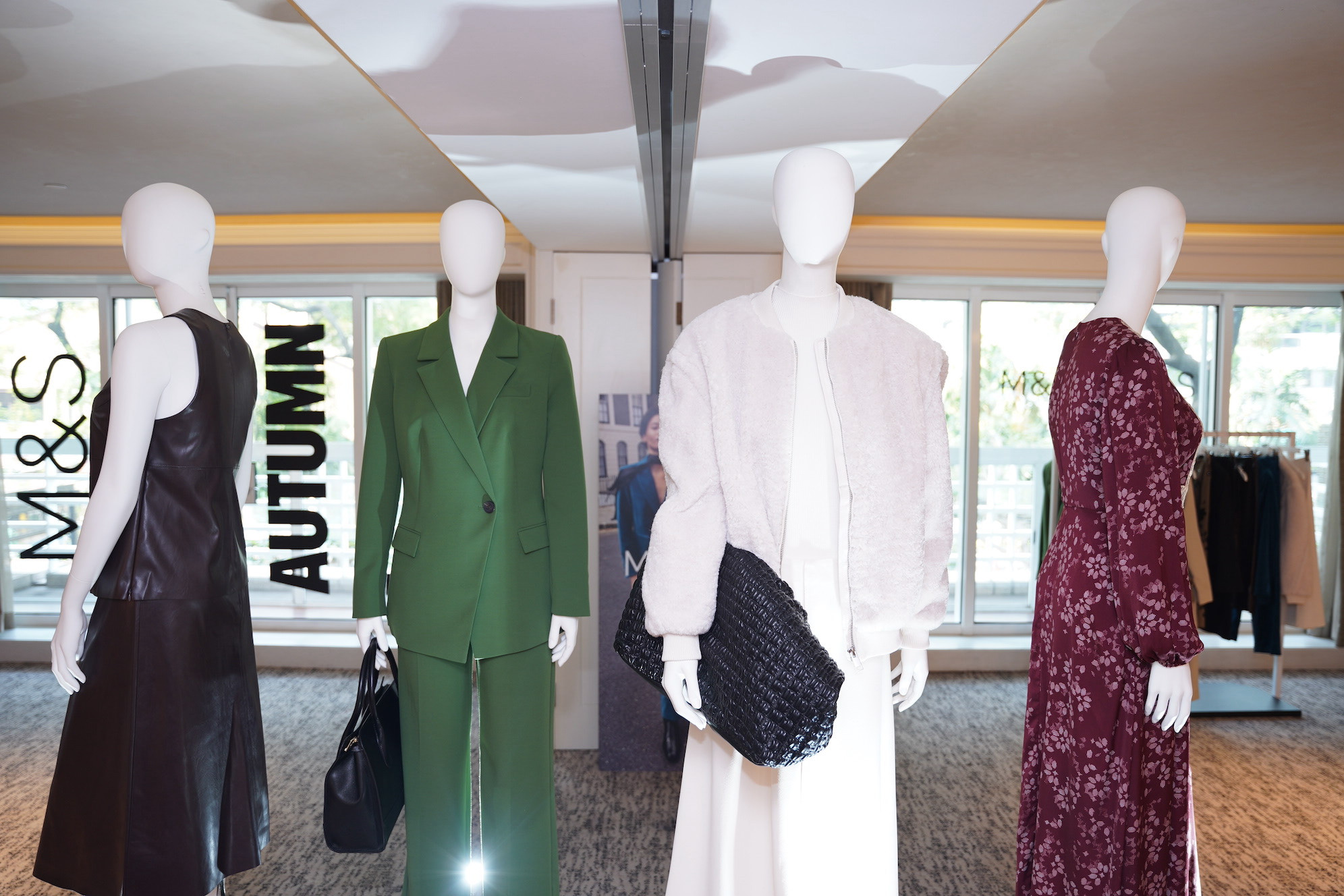 Ladies, Intip Koleksi Musim Gugur/Musim Dingin 2024 Marks & Spencer