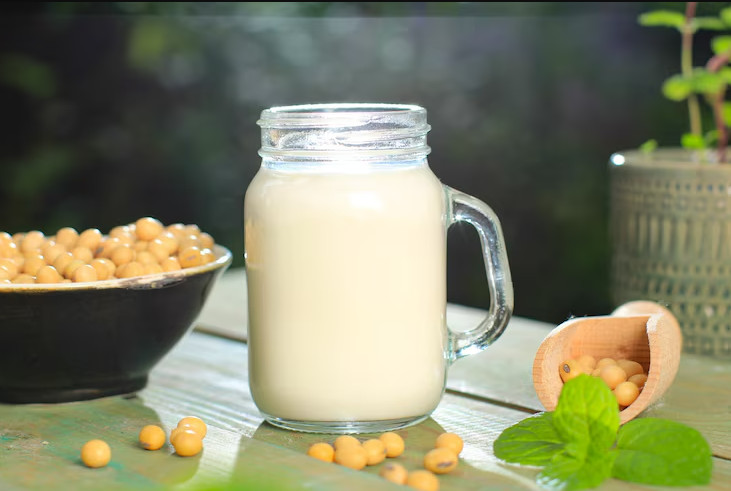 Baik Untuk Kesehatan, Ketahui Manfaat Konsumsi Susu Kedelai