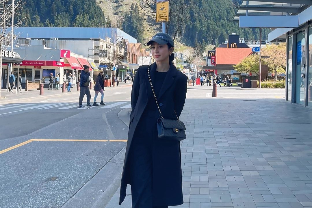 Jual Barang Mewah Hingga Perhiasan, Bunga Zainal Ungkap Alasannya