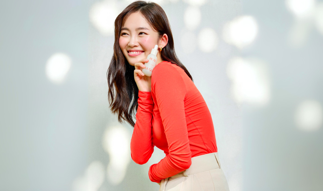 Atasi Penuaan Dini hingga Kulit Kering, Klavuu Luncurkan Real Vegan Ampoule Series