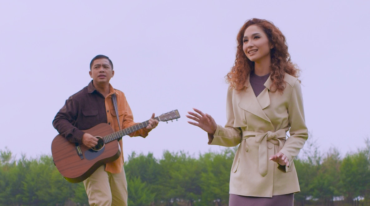 Gandeng Ade Govinda, Roziana Cindy Rilis Single Debut “Paling Sejati”