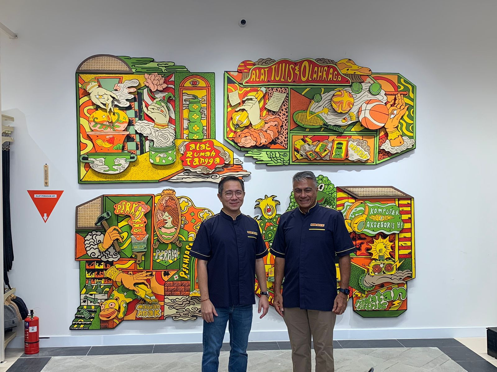 Resmikan Toko Ke-900, MR.DIY Kolaborasi dengan Seniman Wulang Sunu