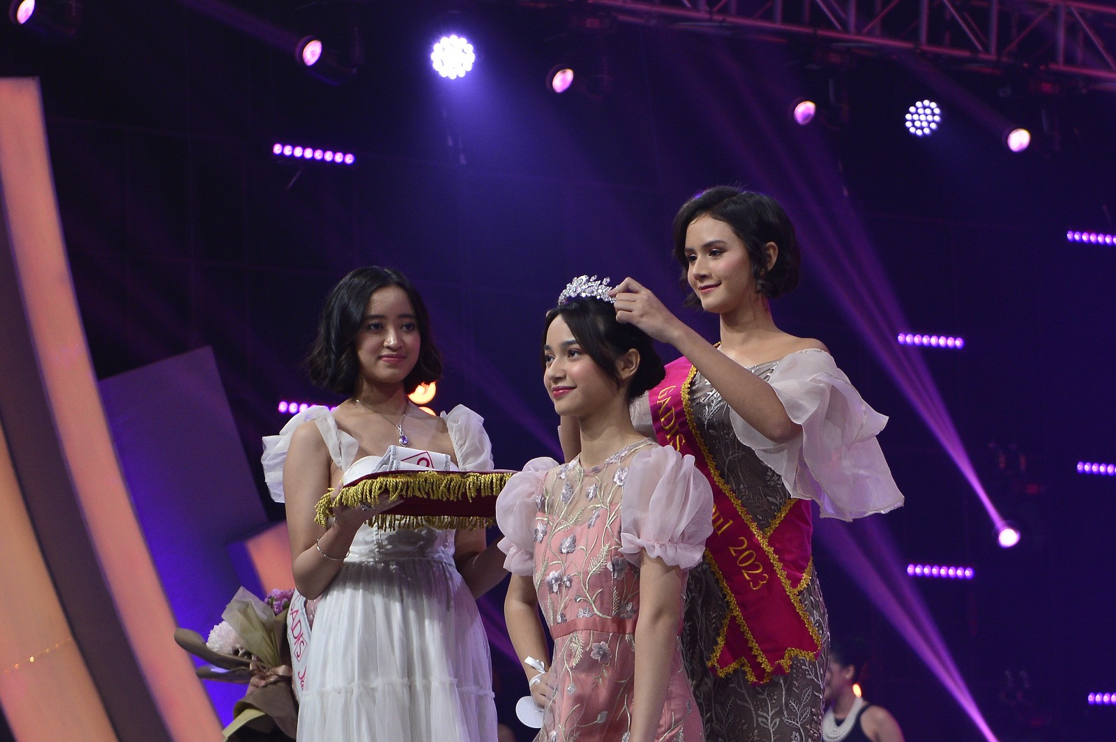 Sydney Azkassya Jusuf, Berhasil Raih Gelar GADIS Sampul 2024