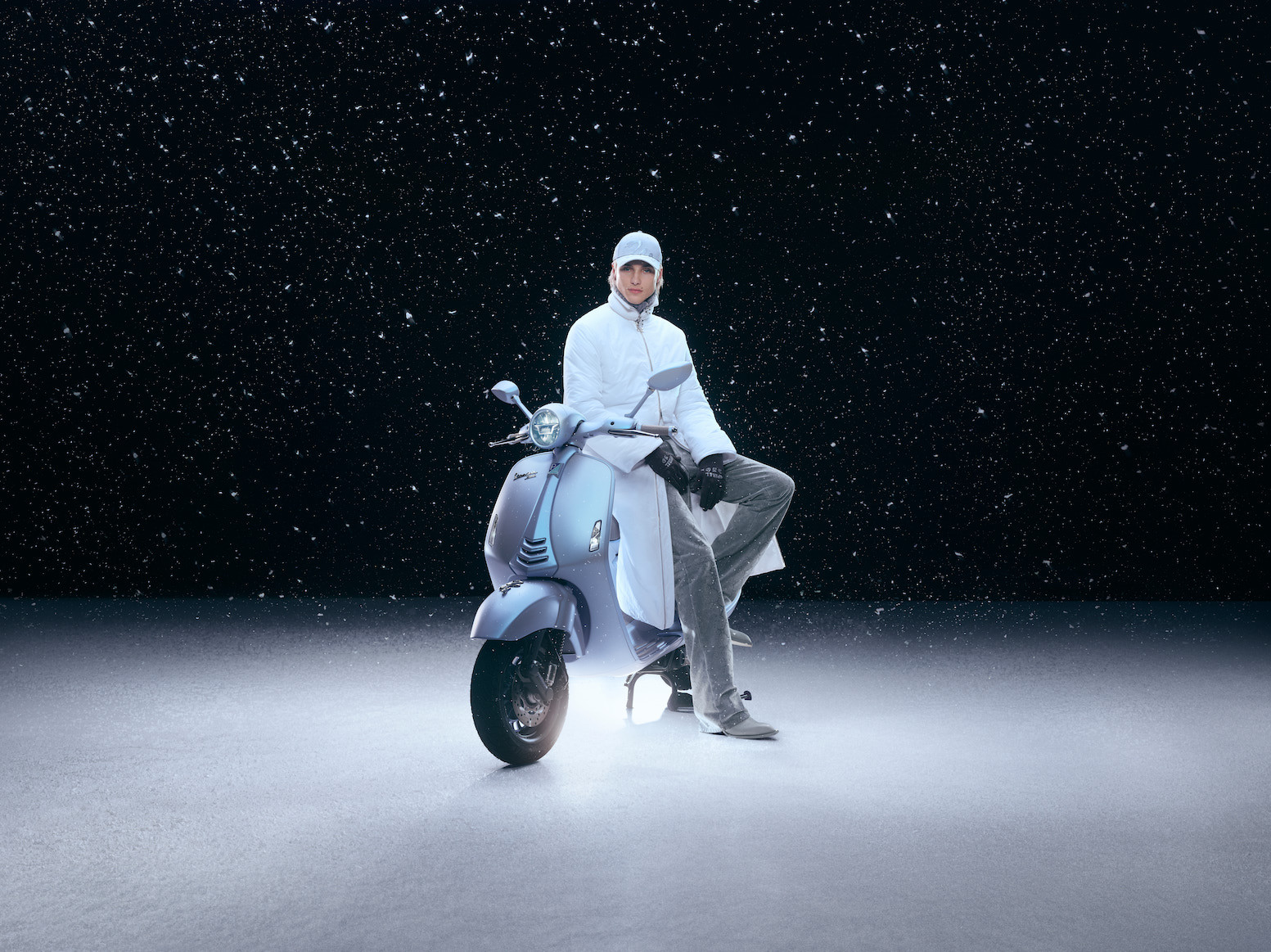 Vespa 946 Snake, Kemewahan yang Elegan & Terbatas untuk Rayakan Tahun Ular