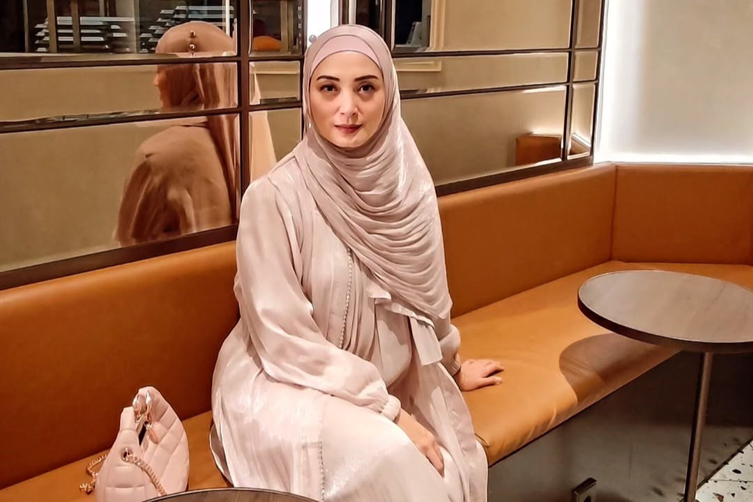 Ditipu Travel Umrah, Della Puspita Rugi Rp400 Juta