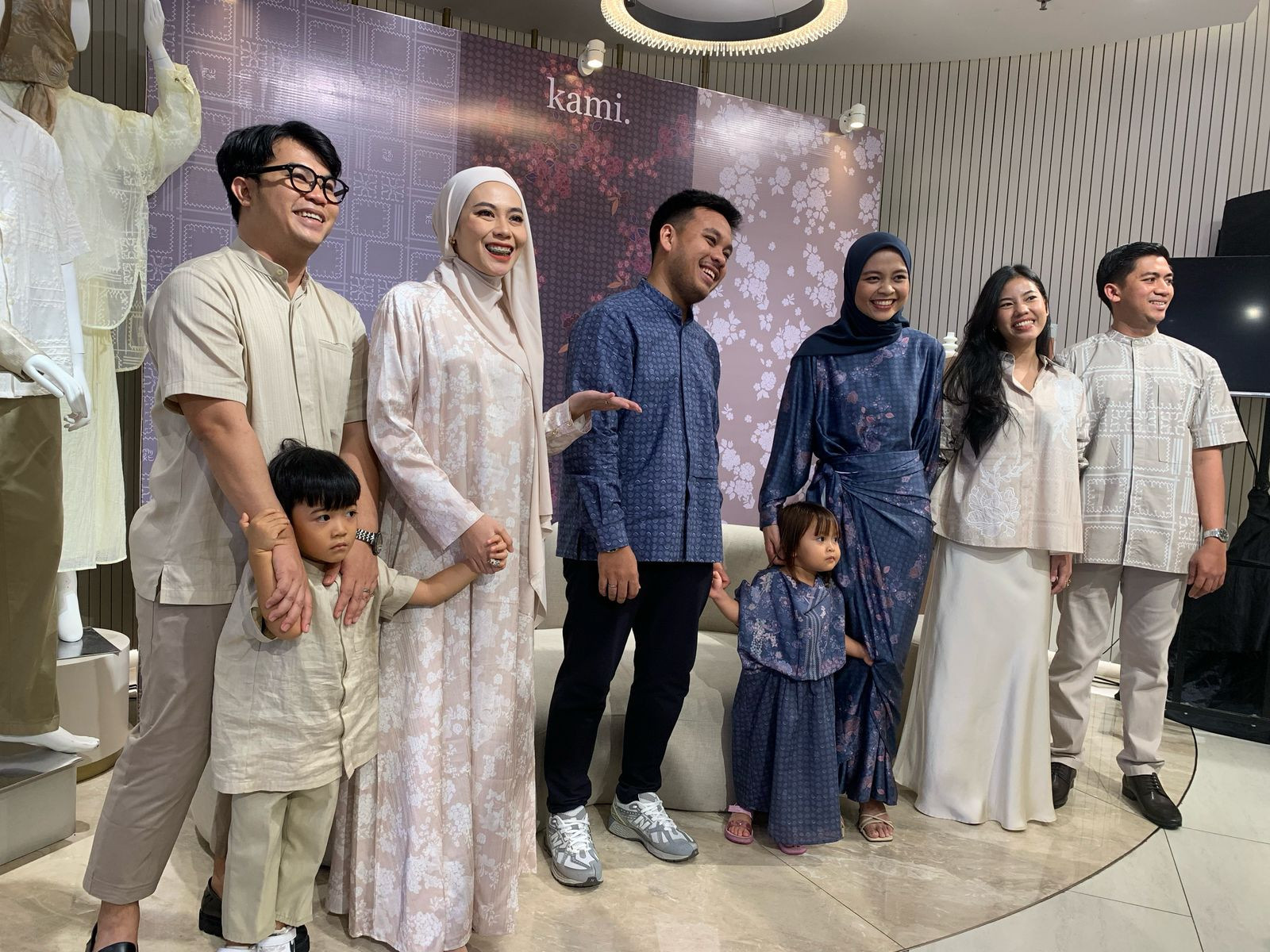 Usung Tema “Wrapped in Blessings”, Kami Hadirkan 3 Koleksi Busana Lebaran