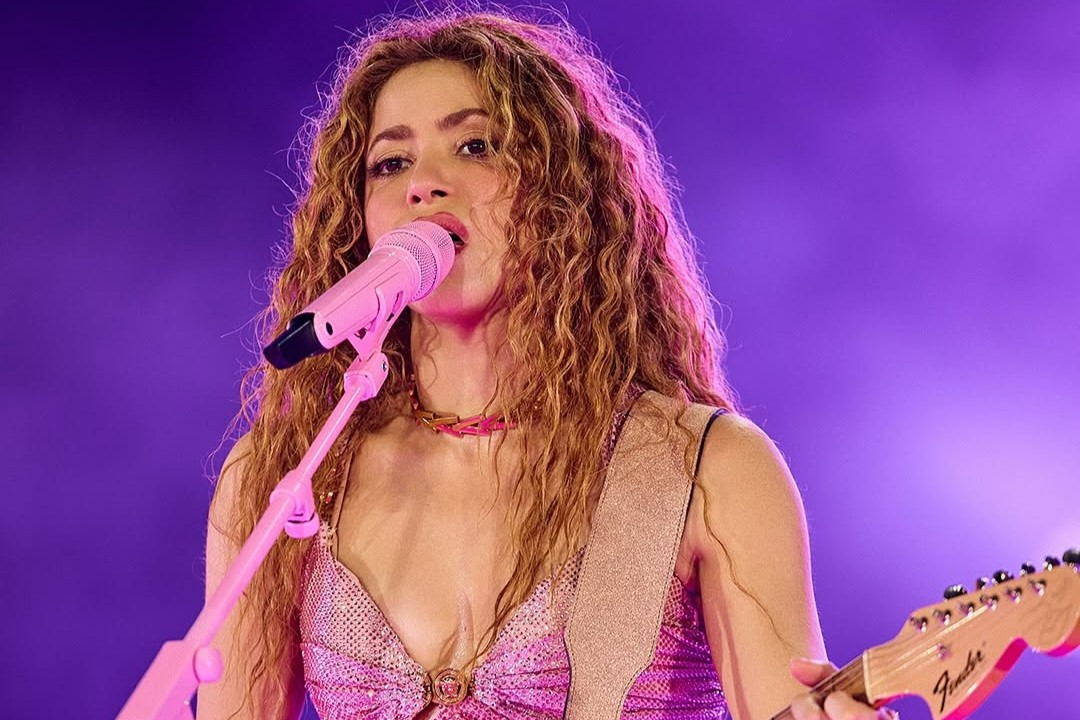 Dilarikan ke UGD, Shakira Batalkan Konser di Peru