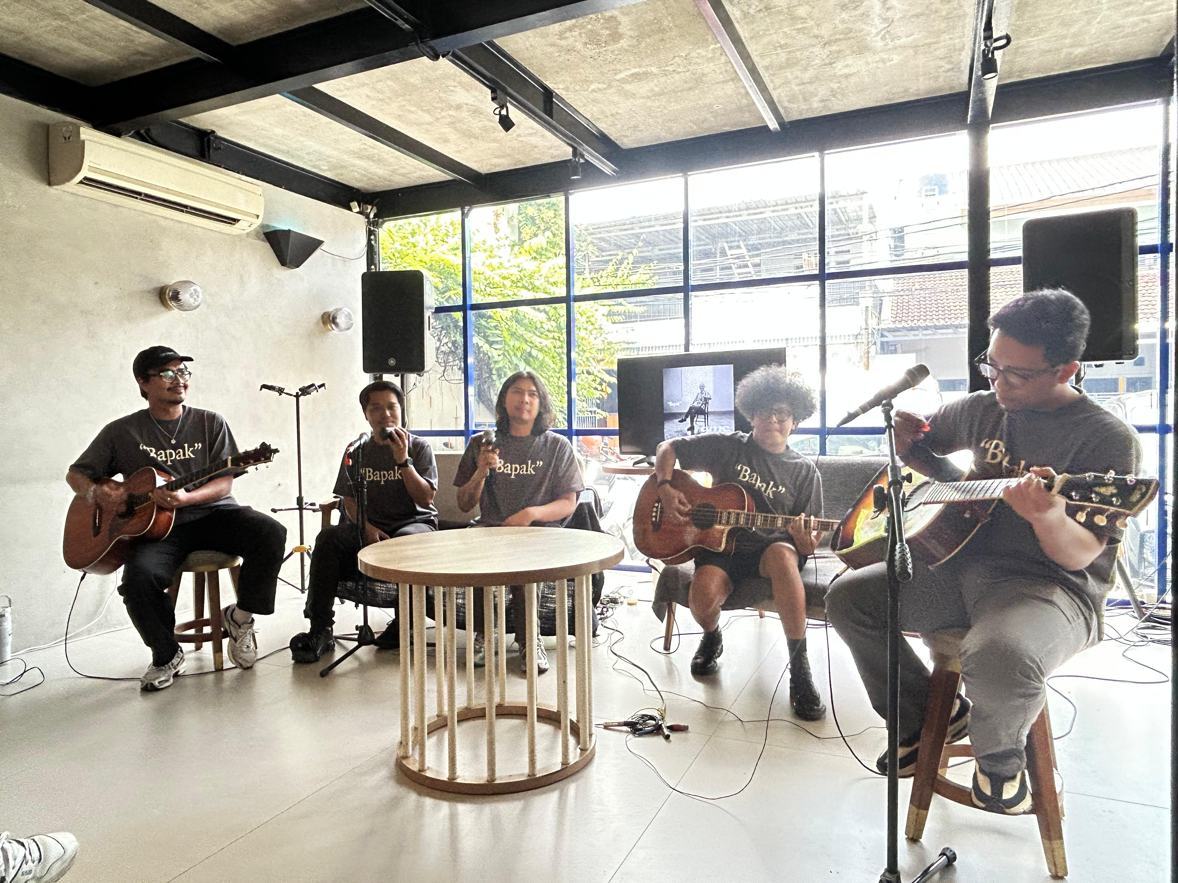 GME Siratkan Pesan Penuh Makna Hidup Berkeluarga Melalui Album "Bapak"