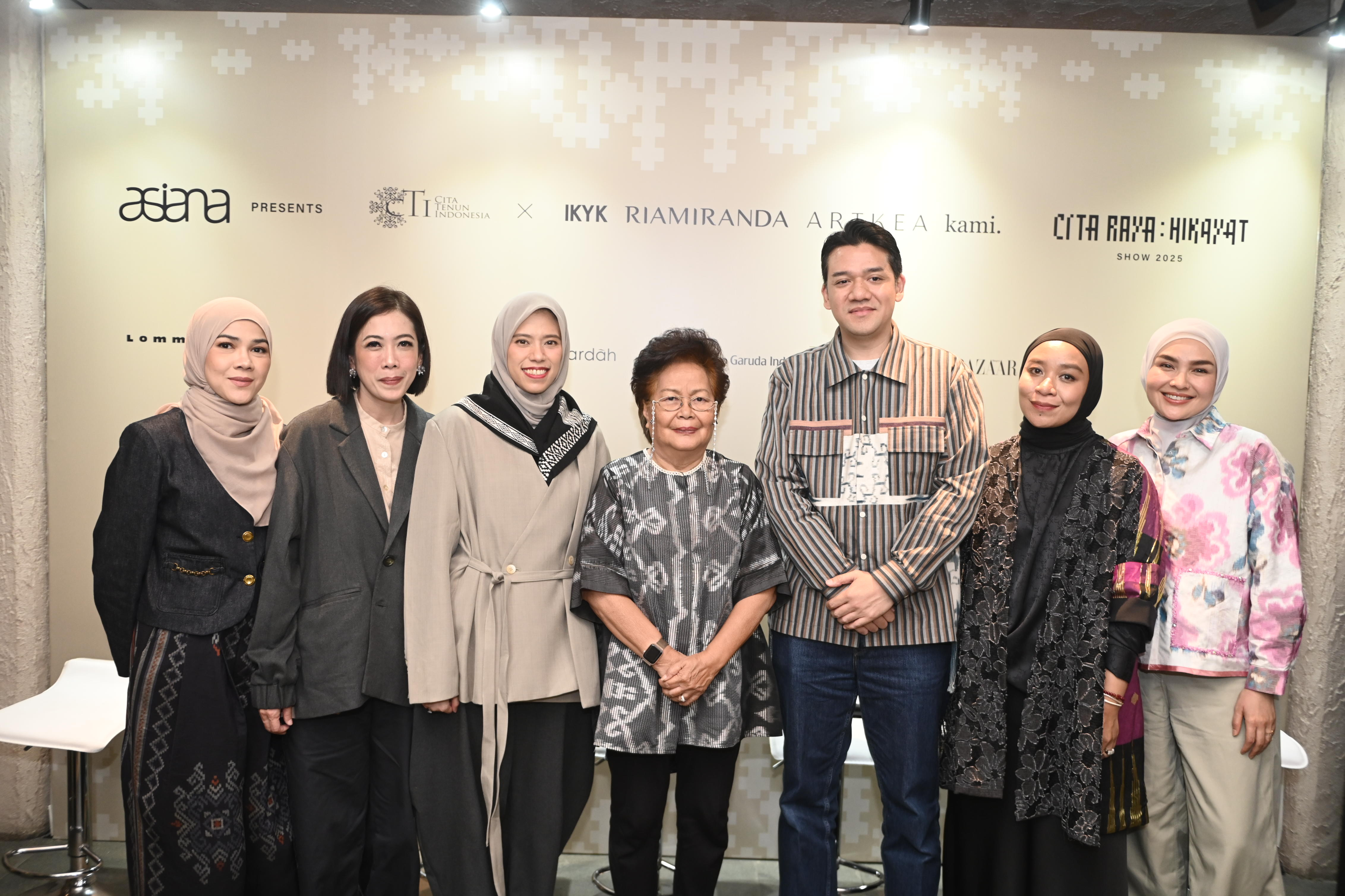 Angkat Konsep Wastra Tenun, Lomma dan CTI Gandeng 4 Fashion Brand di 'Cita Raya: HIKAYAT'