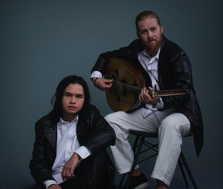 Debu dan Dul Jaelani Menyatukan Musik & Spiritualitas Lewat "Mabuk Lagi"