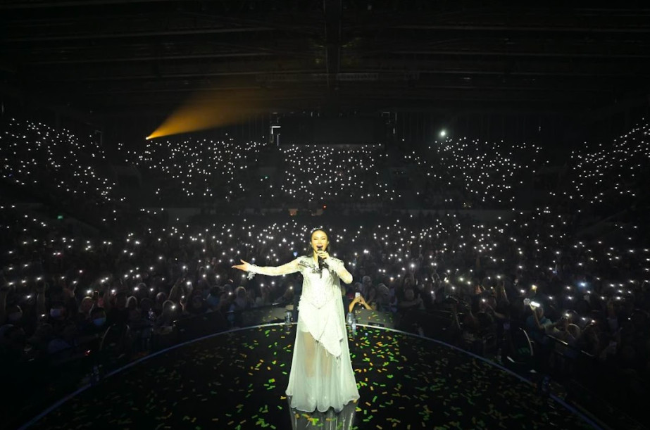 Magisnya Konser Bingah Yura Yunita