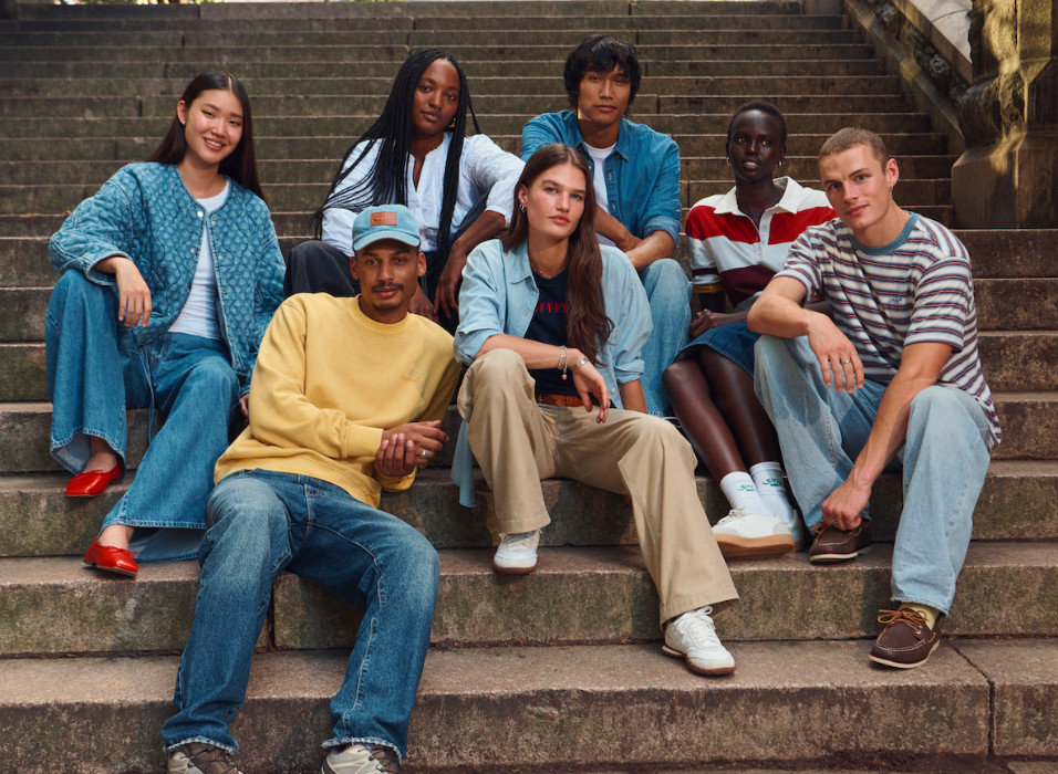 Intip Koleksi Trendy Levis dengan Gaya Super Wide & Super Baggy