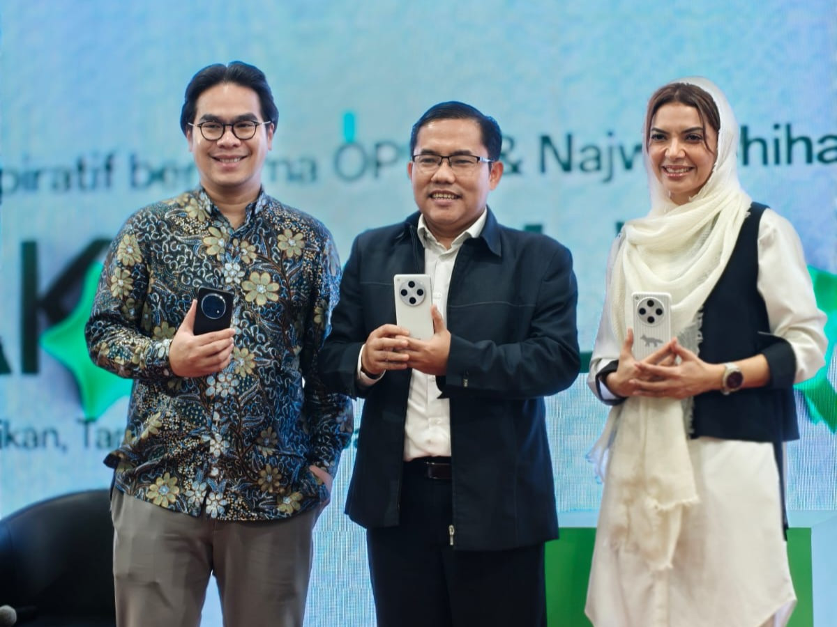 OPPO Lanjutkan Gerakan ‘Make Your Moment’ dengan Berbagi Bincang Inspiratif Bareng Najwa Shihab