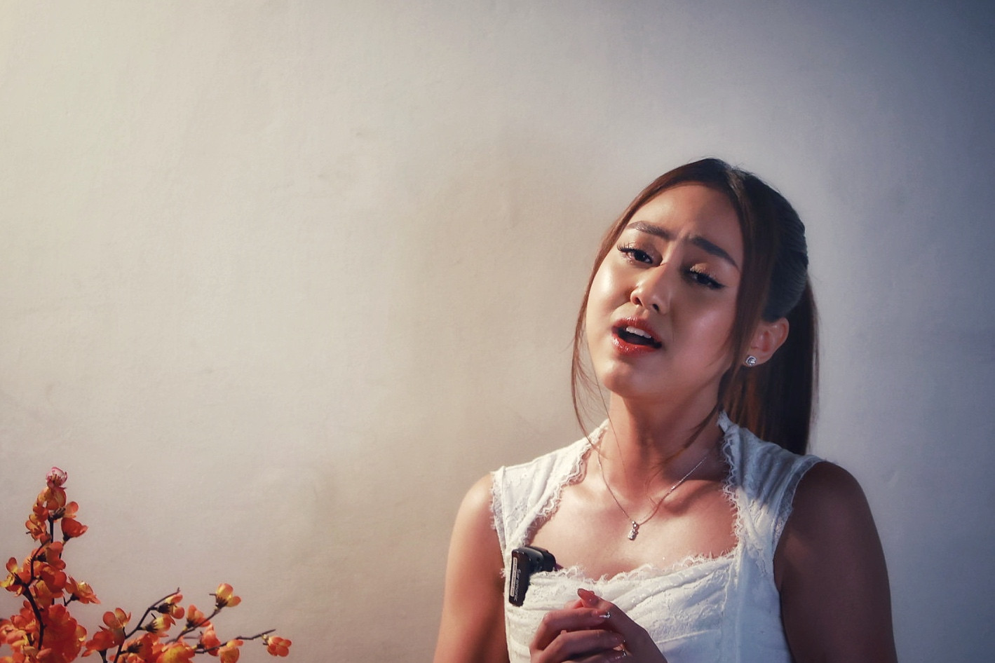 Geluti Genre Baru, Sisca Saras Rilis Lagu Balada Berjudul "Tak Berakhir Sama"