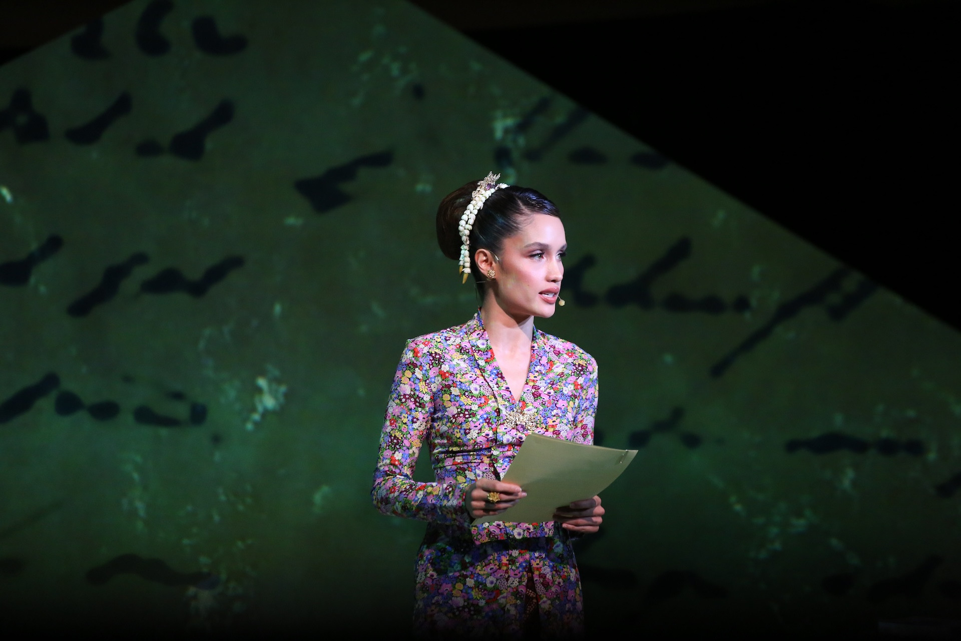 Suara Kartini Kembali Bergema dalam Pertujukan Sastra "Terbitlah Terang"