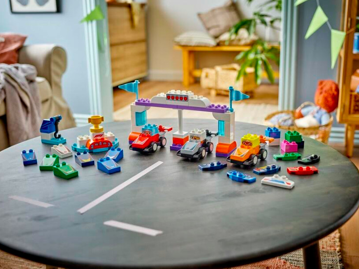 Produk terbaru dari Formula 1® dan LEGO® Brand Resmi Diumumkan